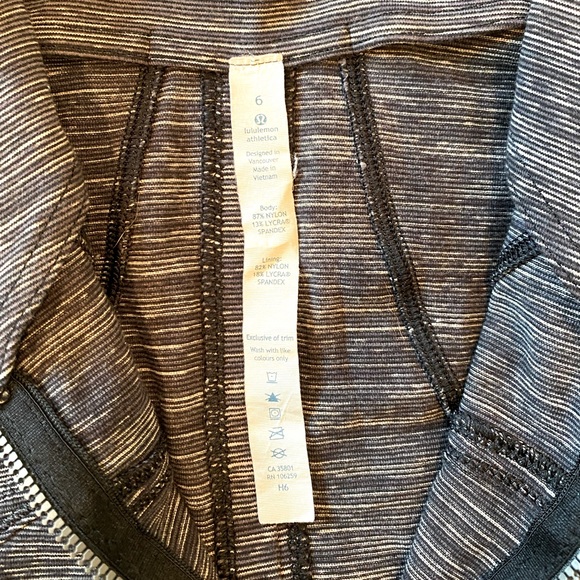 Lululemon Define Jacket in Space Grey Women’s Size 6 - Picture 3 of 3